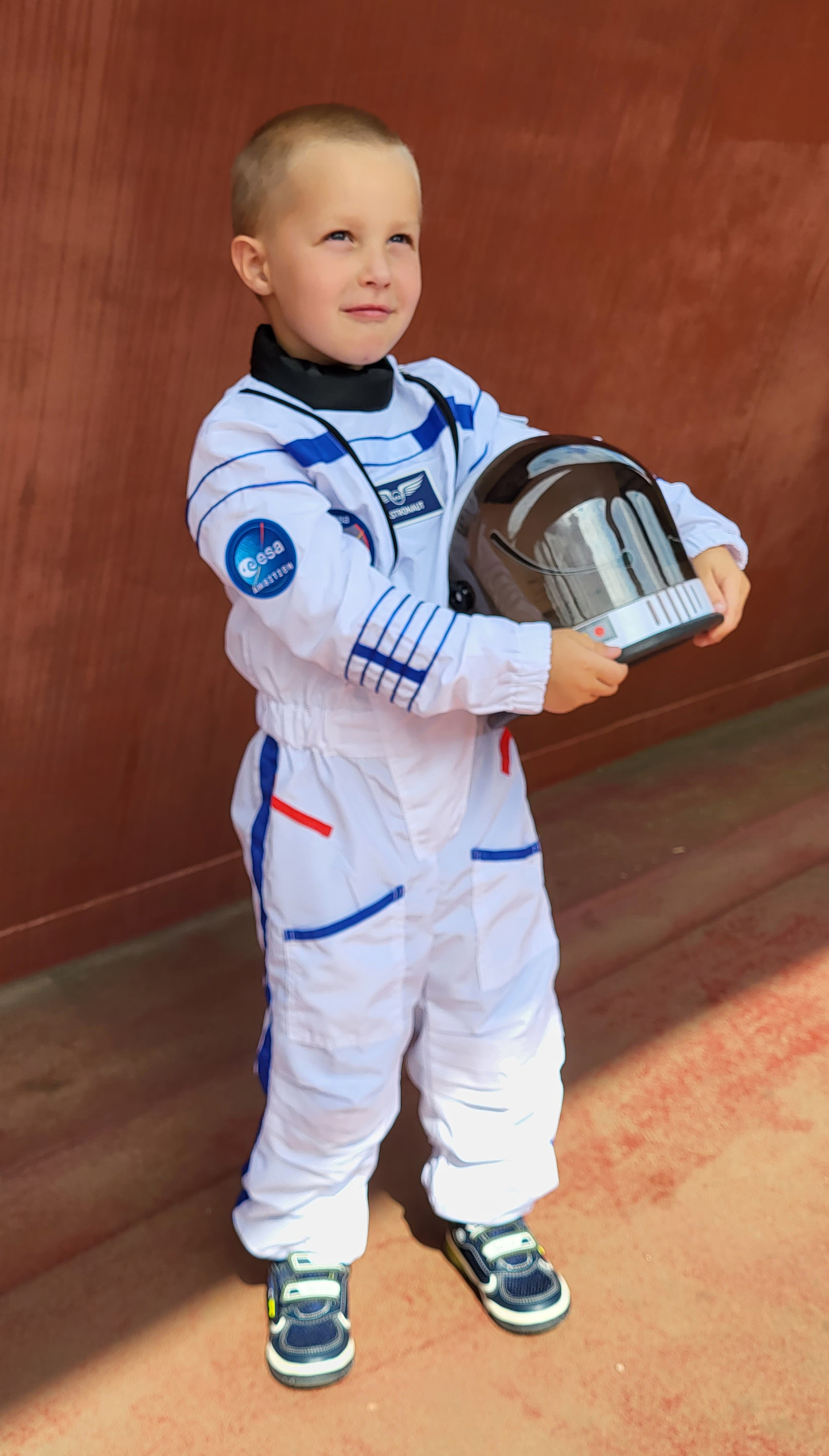 astronaute garcon casque
